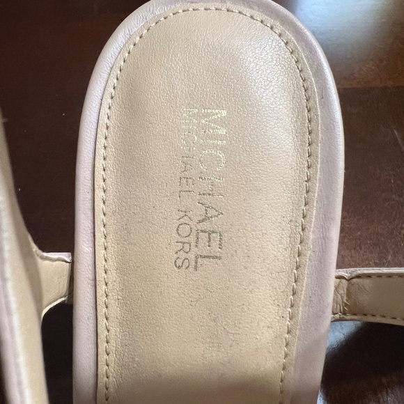 Michael Kors Fara Platform Leather Sandal, Oyster, Size 7 - Picture 5 of 6